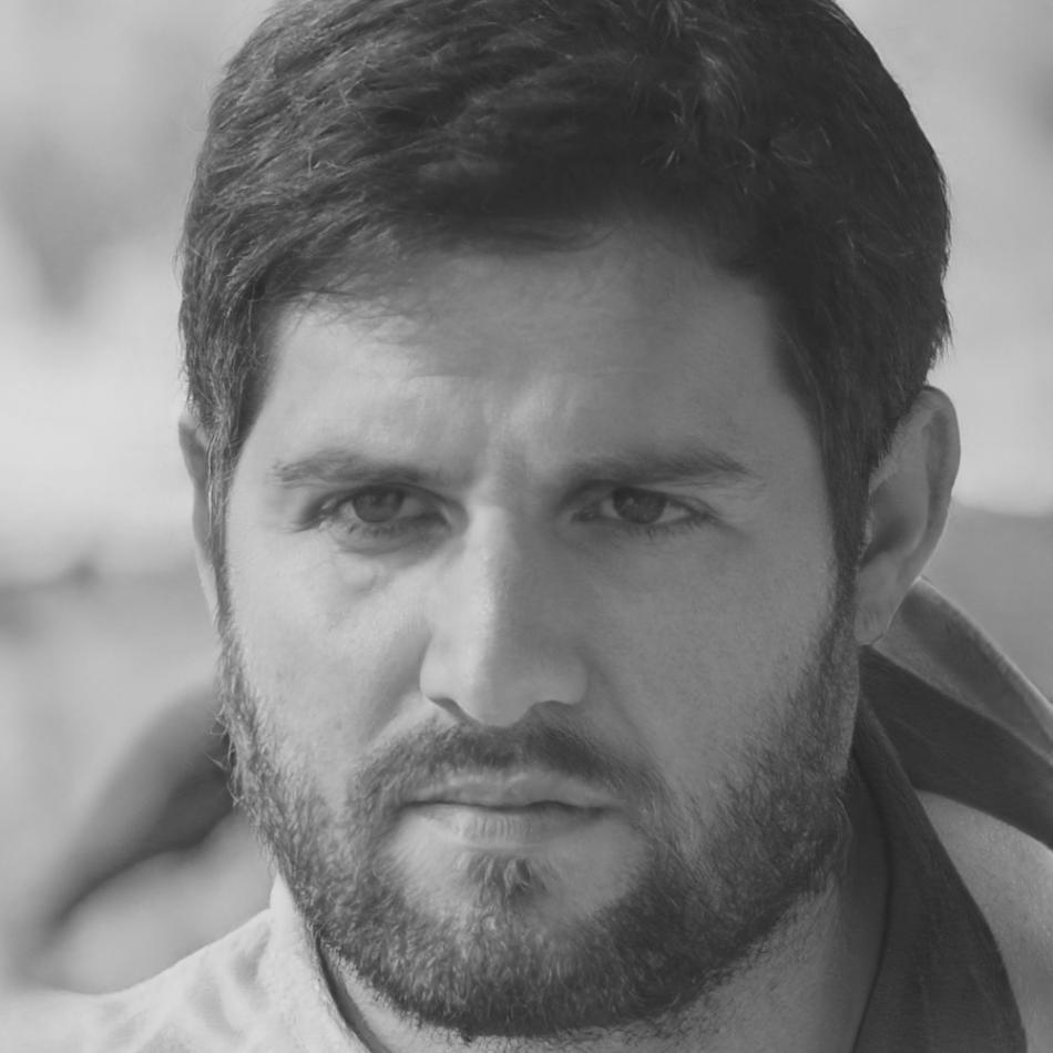 Aurelio Vázquez, Especialista en Negociaciones Corporativas